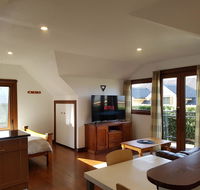 Riverside StudioPrivate - Accommodation Asia