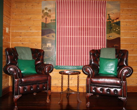 Kerrellie Cottages 2, 4 & 8 Reid Street - Accommodation Asia 6