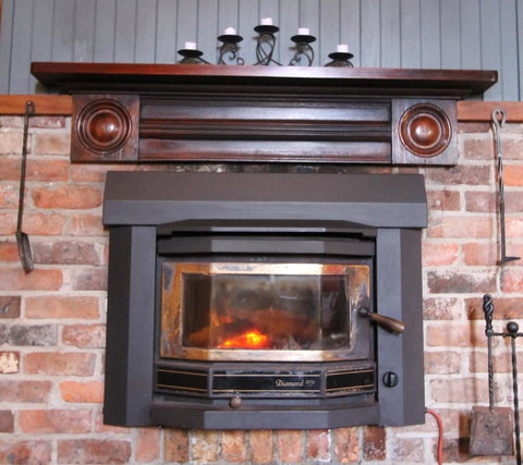 Kerrellie Cottages 2, 4 & 8 Reid Street - Accommodation Asia 24