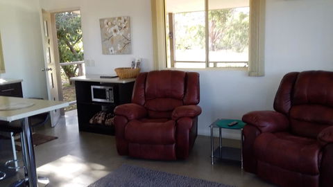Pelican Point Sanctuary - Accommodation Asia 27