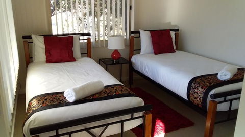 Pelican Point Sanctuary - Accommodation Asia 2