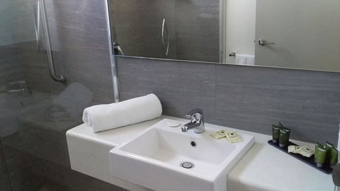 Pelican Point Sanctuary - Accommodation Asia 6