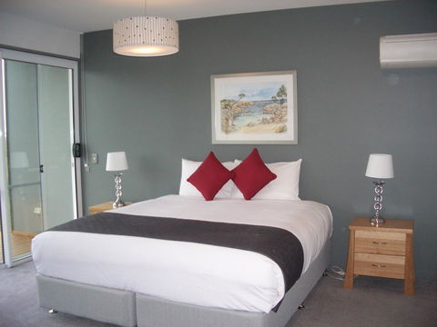 Pelican Point Sanctuary - Accommodation Asia 33