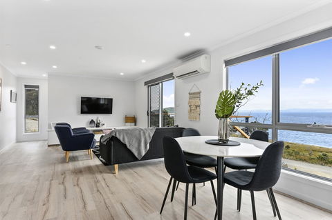 Chill Tasmania - Accommodation Asia 0