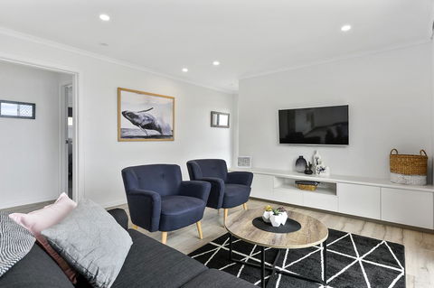 Chill Tasmania - Accommodation Asia 8