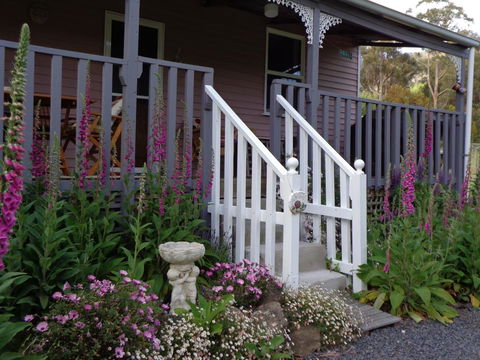 Post House Cottage - Accommodation Asia 2