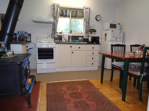 Post House Cottage - Accommodation Asia 7