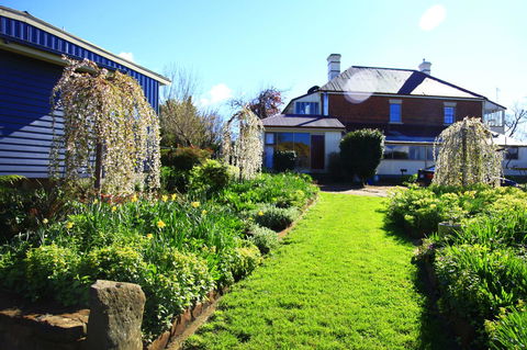 The WeareHouse In Deloraine - Accommodation Asia 37