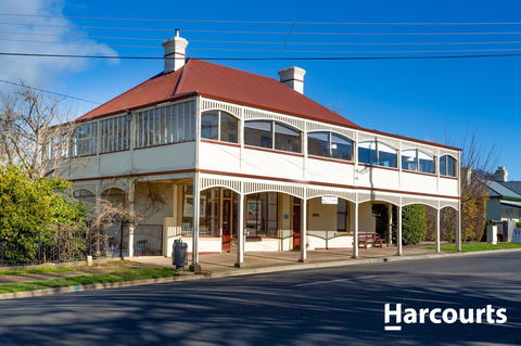 The WeareHouse In Deloraine - Accommodation Asia 1