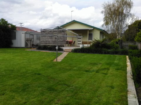 Pinestumps Holiday Home - Accommodation Asia 9