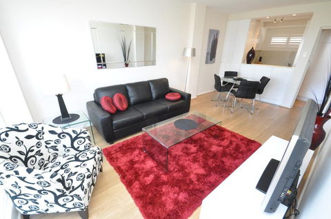 Neutral Bay Self-Contained Modern One-Bedroom Apartment (63BEN) - Accommodation Asia 0