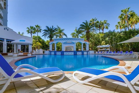 NEW Beautiful 1 Bedroom Beach Views Broadbeach - Accommodation Asia 3