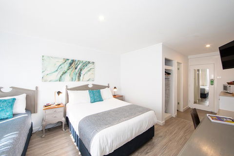 New England Motor Lodge - Accommodation Asia 1