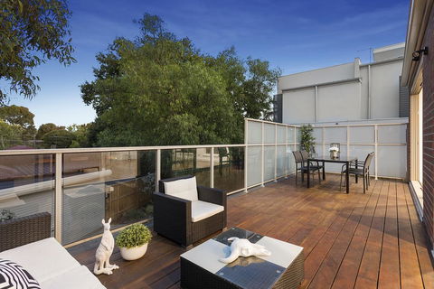NEW Inner Melb Luxury Modern Grand Holiday House - Great Location, Wifi, Parking - Accommodation Guide 2