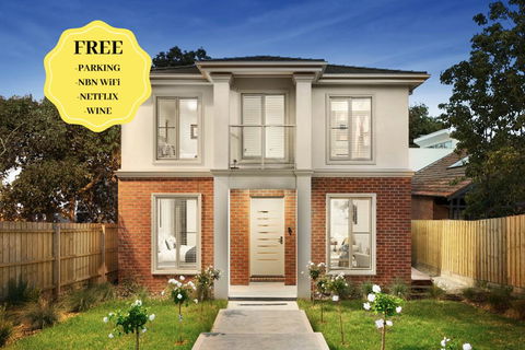 NEW Inner Melb Luxury Modern Grand Holiday House - Great Location, Wifi, Parking - Accommodation Guide 0