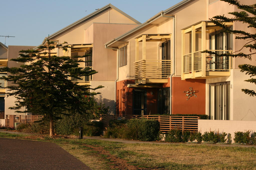 Maryville NSW Accommodation Asia