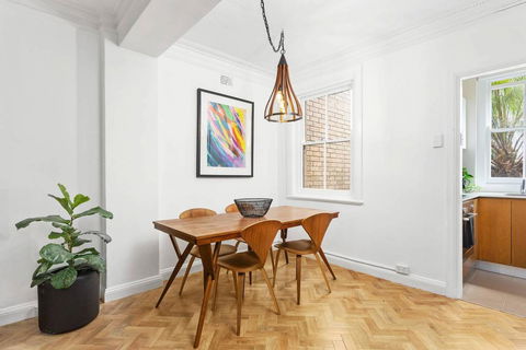 Newly Renovated Potts Point 2BR Art Deco - Accommodation Guide 1