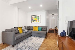 Newly Renovated Potts Point 2BR Art Deco
