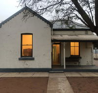 Newton Cottage - Accommodation Asia