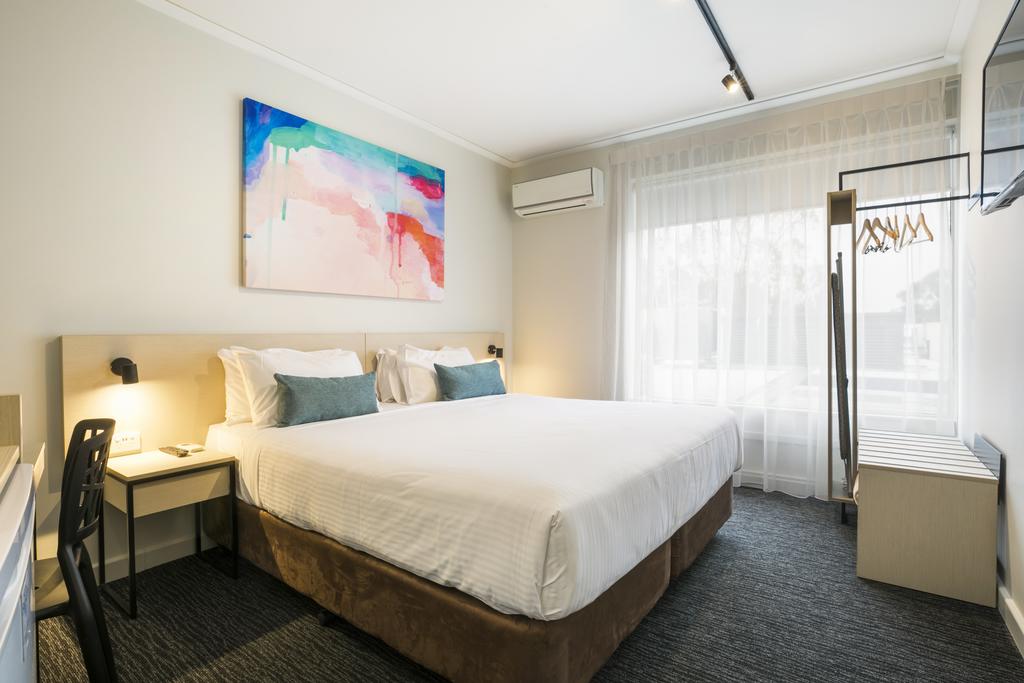 Elizabeth North SA Accommodation Asia