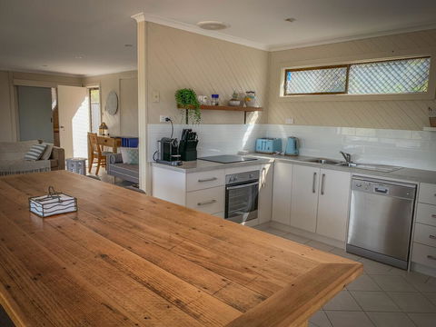 No. 10 Coffin Bay - Accommodation Asia 2