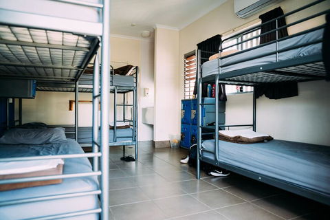 Noosa Flashpackers - Accommodation Asia 1