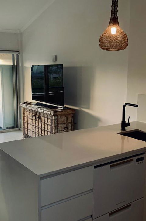 Noosa Parade Holiday Inn - Accommodation Asia 3