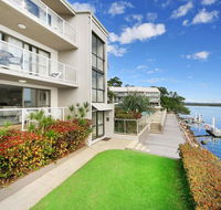 Noosa Shores Apartment 10