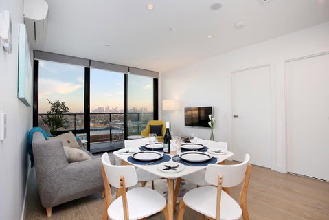 Northcote Hill - StayCentral - Accommodation Guide 3