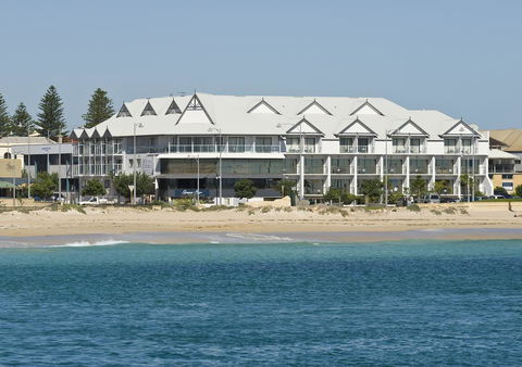 Ocean Centre Hotel - Accommodation Asia 0