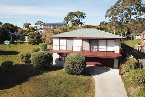 Ocean Crest Bay Of Fires - Accommodation Asia 2