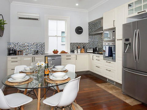 Ocean Mist Cottage - Across From Pet Friendly Beach - Accommodation Asia 3