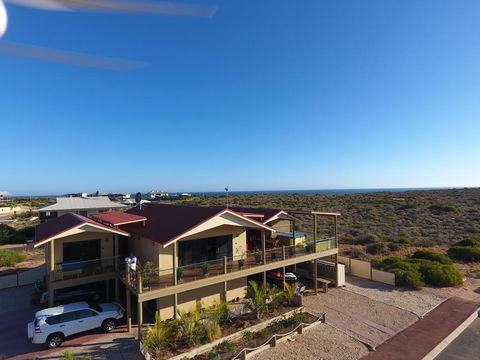 On The Deck @ Shark Bay - Accommodation Asia 0