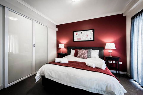 One Bedroom Apt Near Perth CBD With Parking - Accommodation China 2