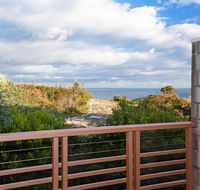One Mile Ridge' 12a/26 One Mile Close - stunning views air con infinity pool - Accommodation Asia