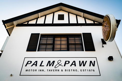 Palm And Pawn Motor Inn - Accommodation Asia 0