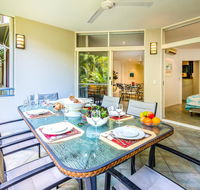 Palm Cove Holiday Apartment