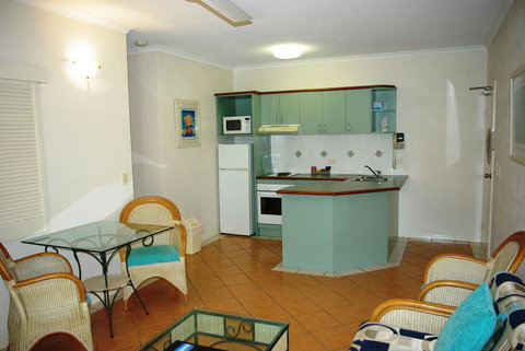 Palm Cove Tropic Apartments - Accommodation Asia 3