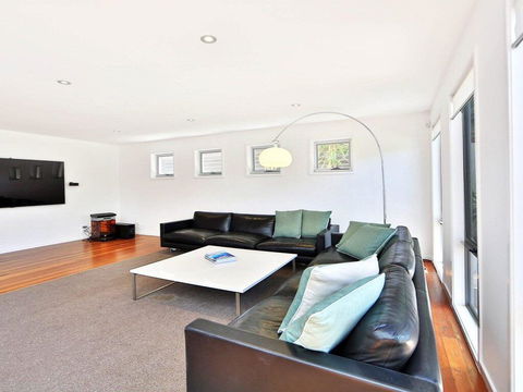 Palm Oasis - Family Friendly Accommodation Just A Short Walk To Werri Beach - Accommodation Asia 1