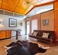 Palm Springs Suite - Accommodation Asia