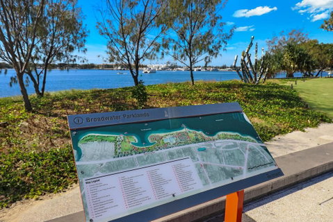 Palmerston Tower - Accommodation Guide 1