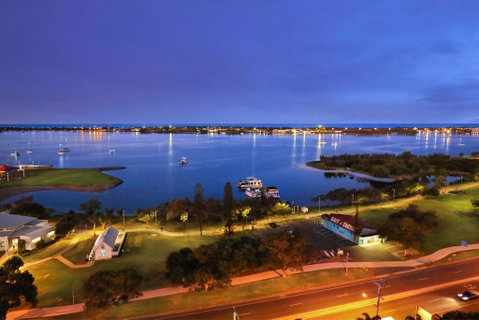 Palmerston Tower - Accommodation Guide 2