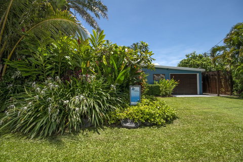 Palms On Newell - Accommodation Asia 3