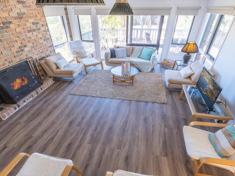 Panorama Place On Jones Beach - Accommodation Asia 2