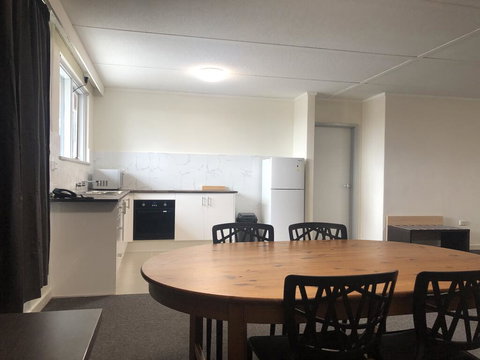 Parkside Inn Motel - Accommodation Asia 3