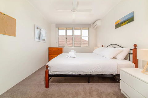 Peaceful 3 Bedroom Apartment In Ascot - Accommodation Guide 3