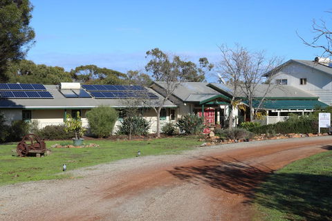 Pecan Hill BNB - Accommodation Asia 0