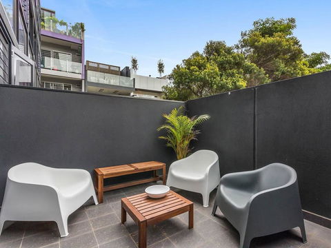 PERFECTLY PRAHRAN - Your Mecca Of Social And Style - Accommodation Guide 3