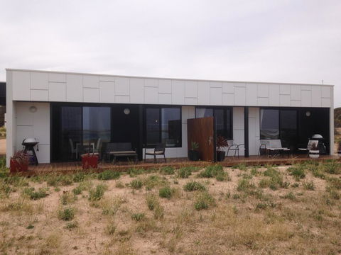 Perlubie Sea - Accommodation Asia 1
