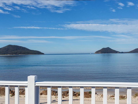 Pet Friendly - Exceptional Beachside Location - Accommodation Asia 0